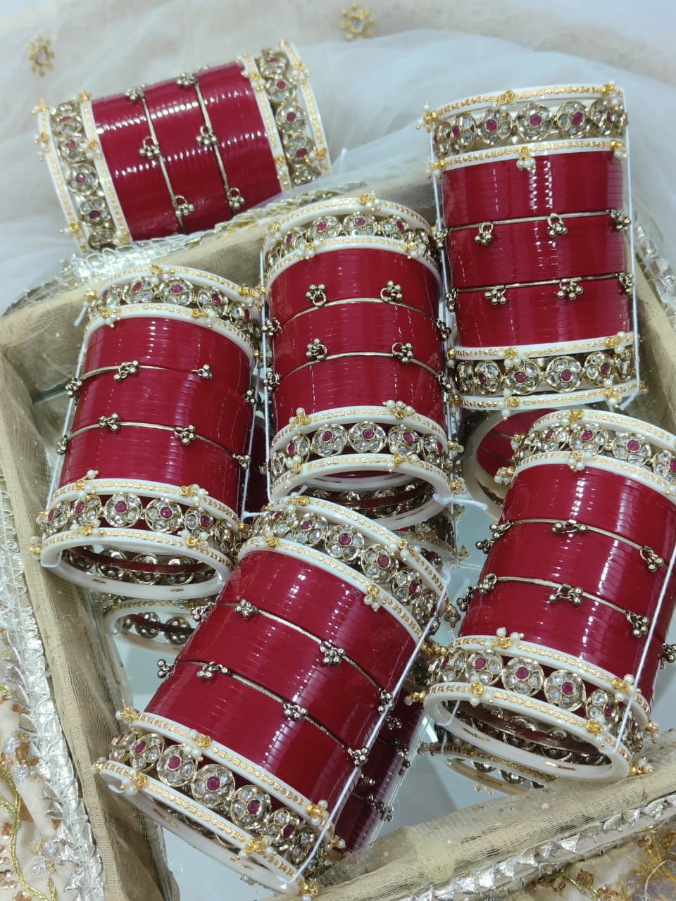 A DESIGN THAT WILL ENHANCE YOUR LOOK