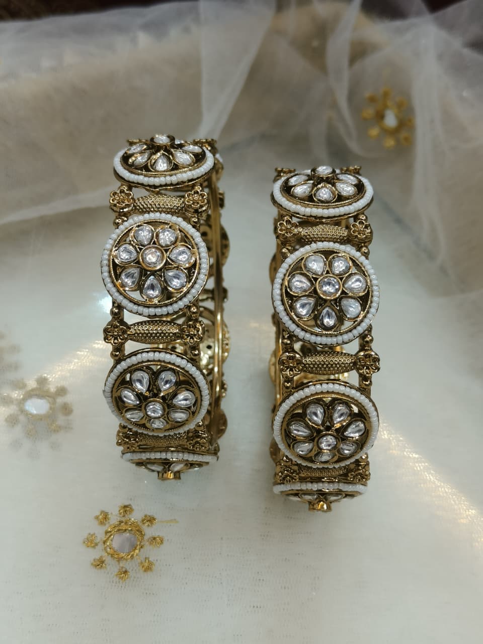 POLKI AND PEARL-  PERFECT COMBINATION