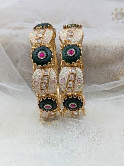 DARK GREEN LOOK HERITAGE BANGLES