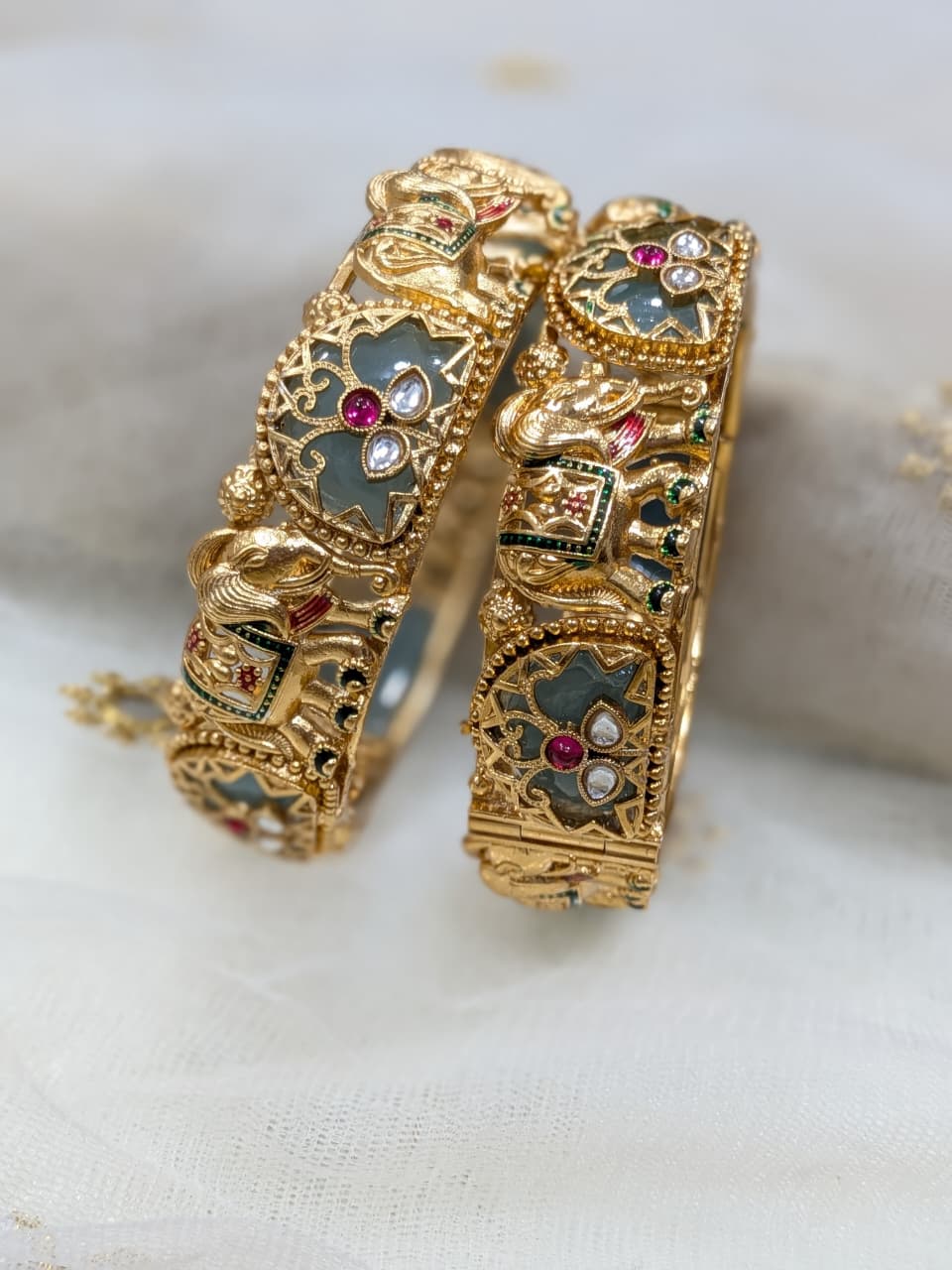 ELEPHANT LOOK HERITAGE BANGLES